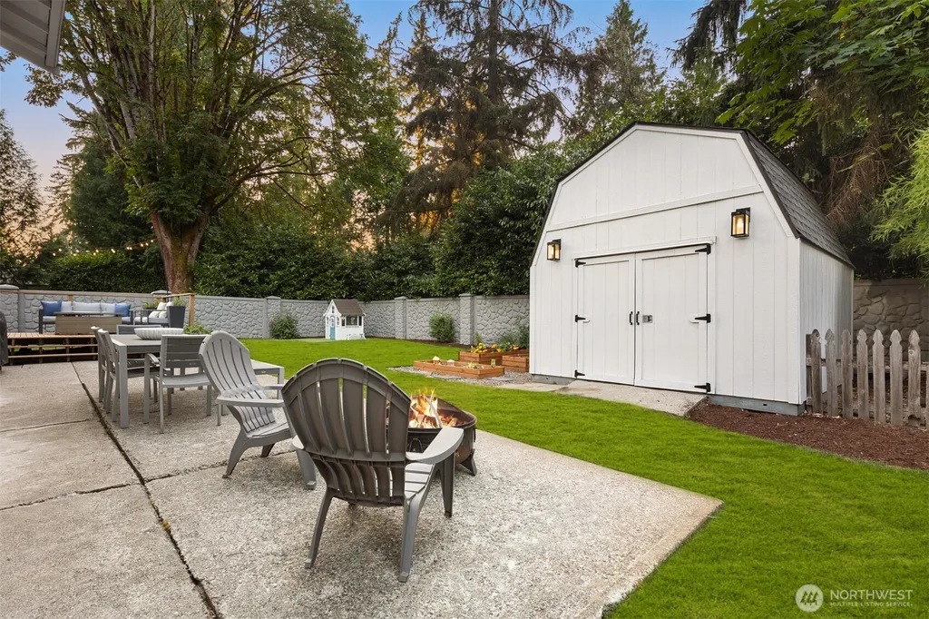 10702 NE 144th Court Kirkland WA 98034