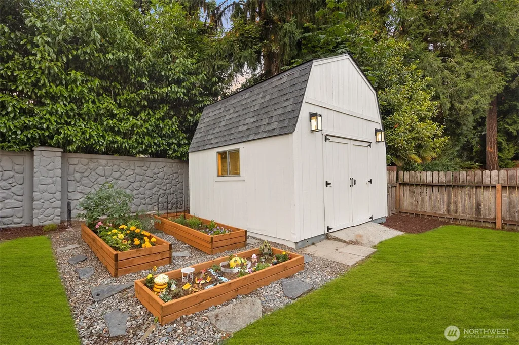 10702 NE 144th Court Kirkland WA 98034