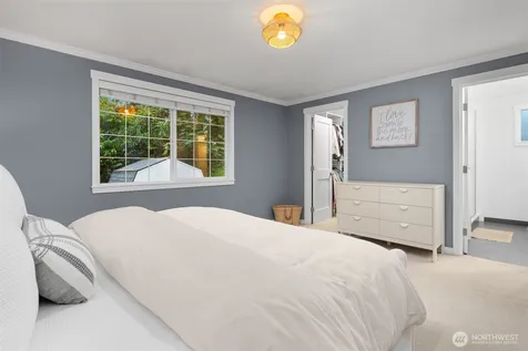 10702 NE 144th Court Kirkland WA 98034