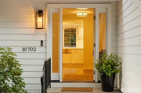 10702 NE 144th Court Kirkland WA 98034