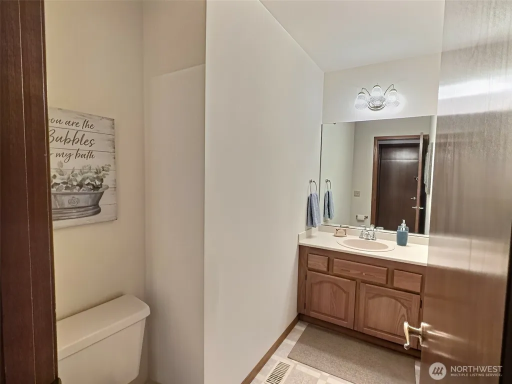 17517 SE 293rd Place Kent WA 98042