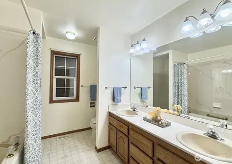 17517 SE 293rd Place Kent WA 98042