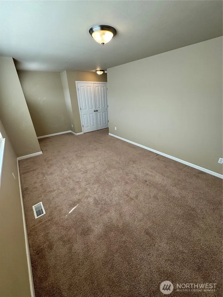 7644 Kodiak Avenue Lacey WA 98516