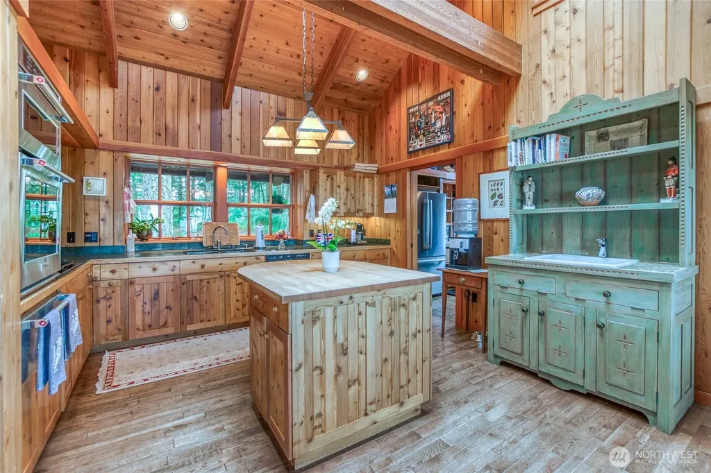186 Sunrise Bluff Lane Orcas Island WA 98279