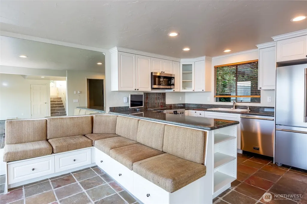 241 Warbass Way Friday Harbor WA 98250