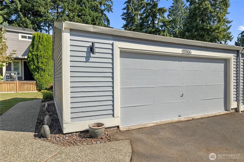 11706 NE 105th Court Kirkland WA 98033