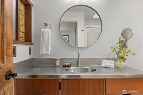 11706 NE 105th Court Kirkland WA 98033