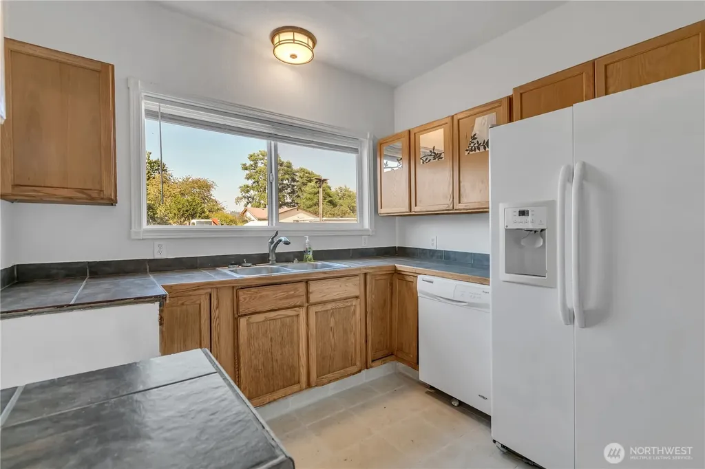 28404 85th Avenue S Auburn WA 98002