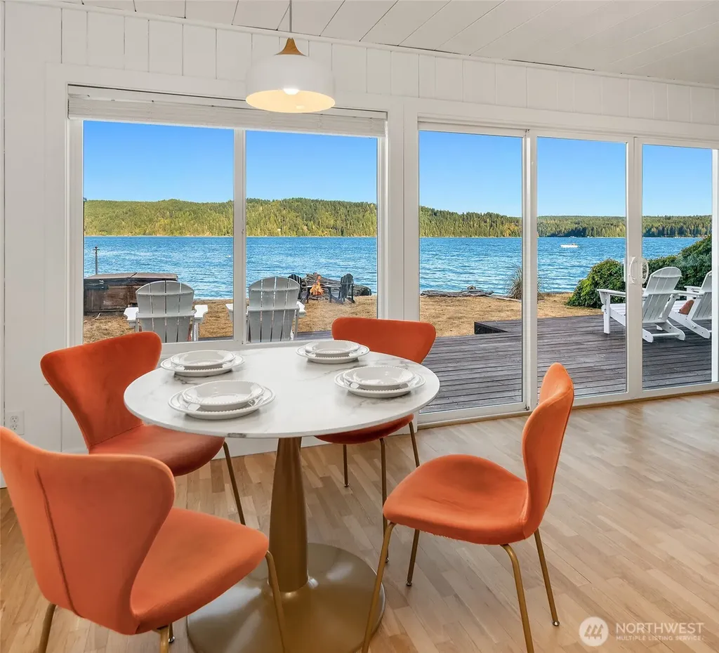 100 N Carroll Point Road Lilliwaup WA 98555