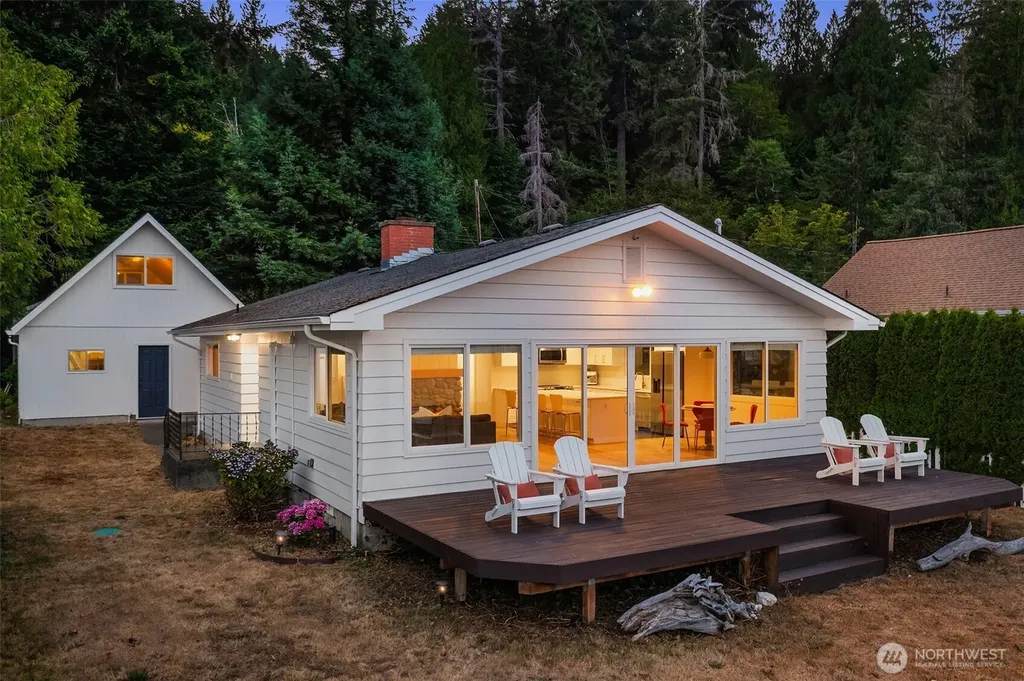 100 N Carroll Point Road Lilliwaup WA 98555