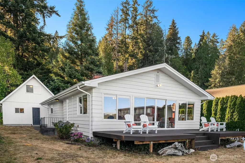100 N Carroll Point Road Lilliwaup WA 98555