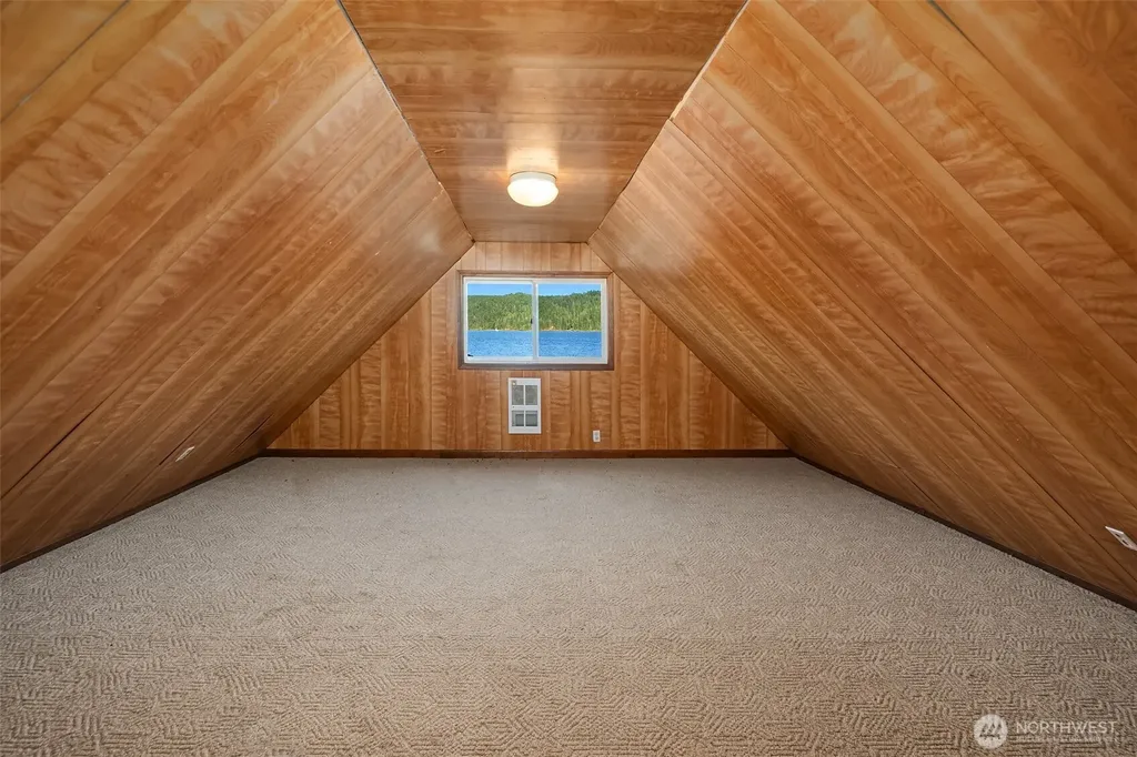 100 N Carroll Point Road Lilliwaup WA 98555