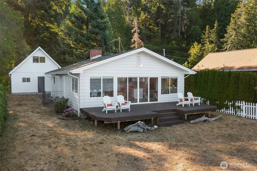 100 N Carroll Point Road Lilliwaup WA 98555
