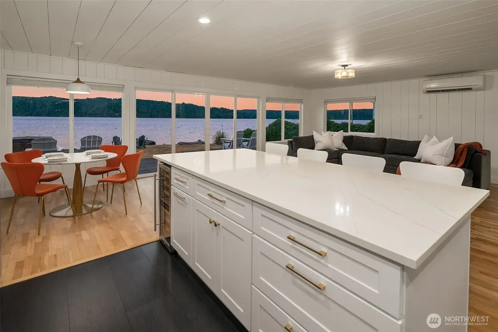100 N Carroll Point Road Lilliwaup WA 98555