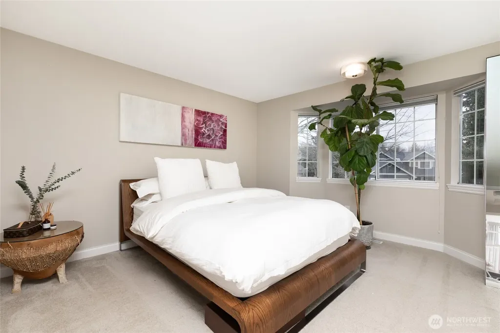 6304 110th Avenue NE Kirkland WA 98033