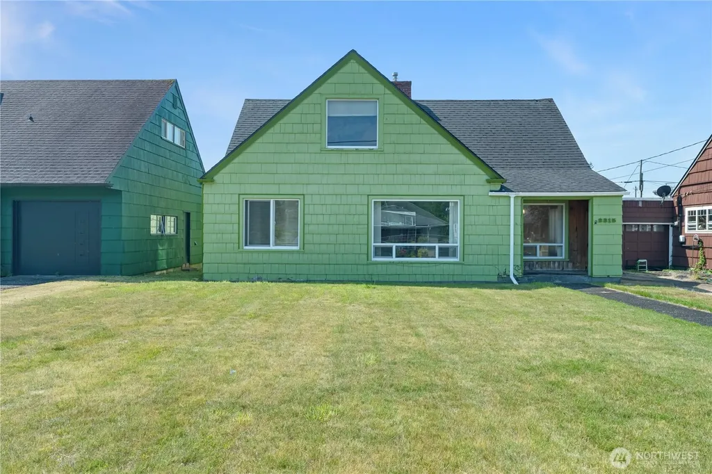 2315 Pacific Avenue Aberdeen WA 98520