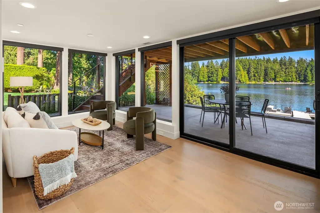 22021 SE 21st Place Sammamish WA 98075