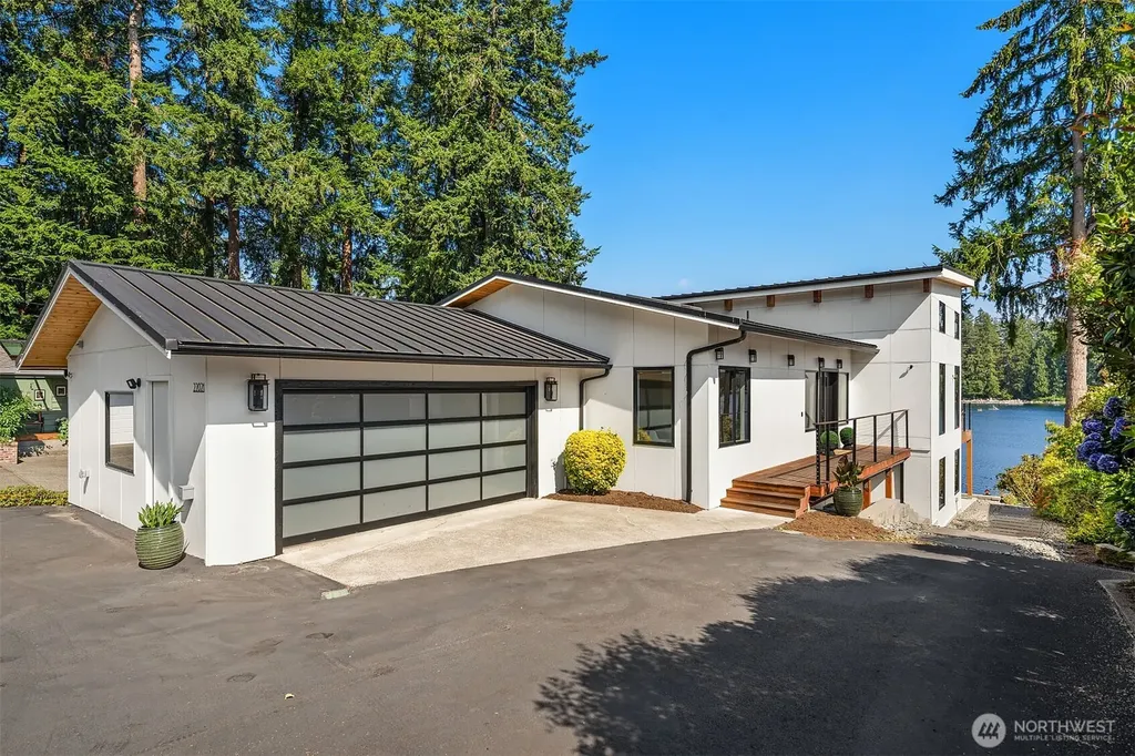 22021 SE 21st Place Sammamish WA 98075