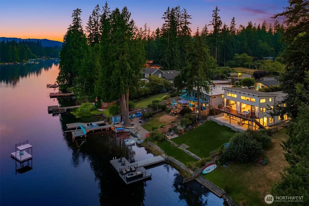 22021 SE 21st Place Sammamish WA 98075