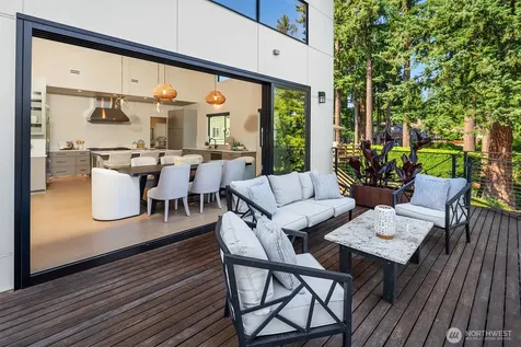 22021 SE 21st Place Sammamish WA 98075