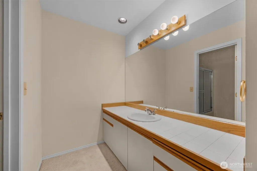 11708 Admiralty Way Everett WA 98204