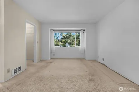 11708 Admiralty Way Everett WA 98204