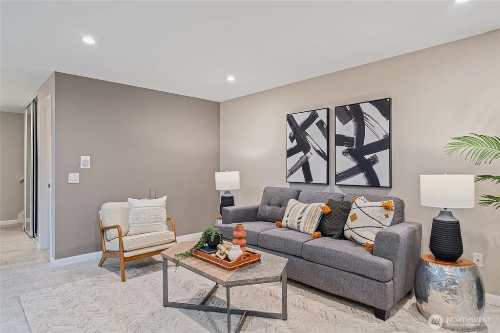 10053 NE 138th Place Kirkland WA 98034
