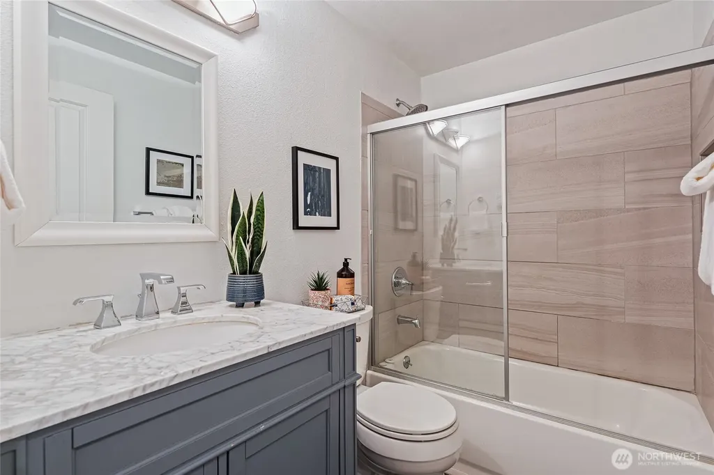 10053 NE 138th Place Kirkland WA 98034