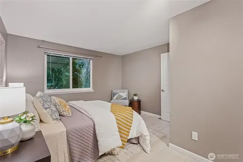 10053 NE 138th Place Kirkland WA 98034