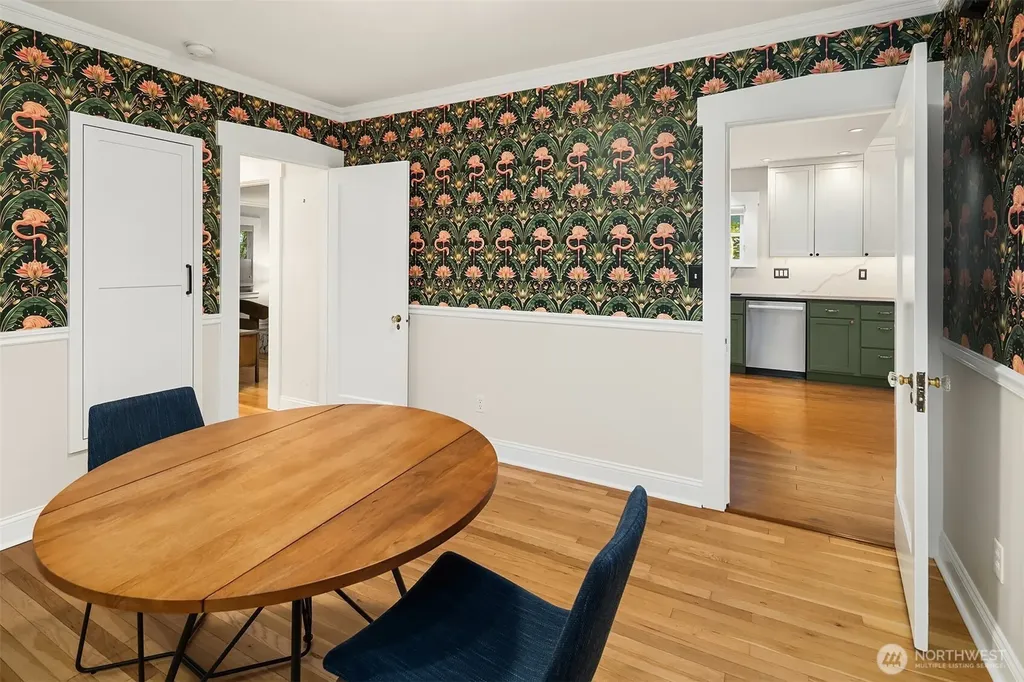 207 25th Avenue Seattle WA 98122