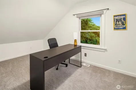 207 25th Avenue Seattle WA 98122