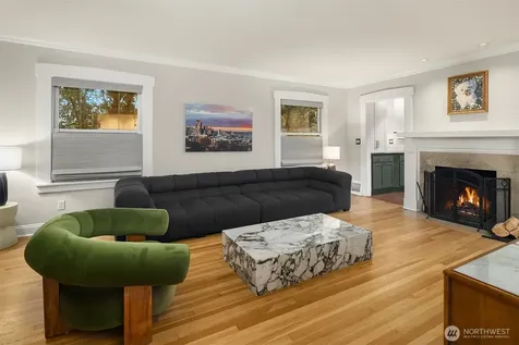 207 25th Avenue Seattle WA 98122