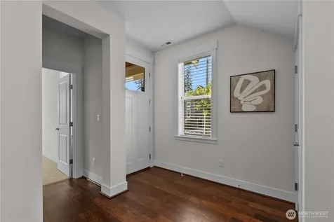 18704 45th Drive SE Bothell WA 98012