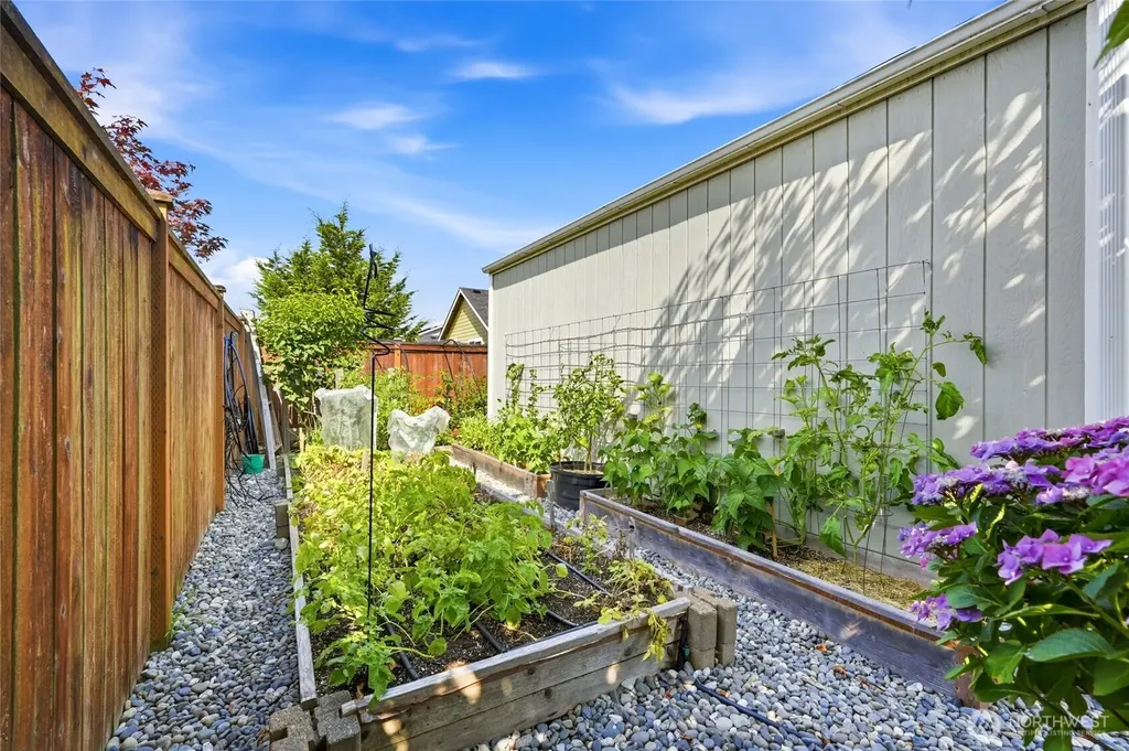 4102 Mclaughlin Road Mount Vernon WA 98273