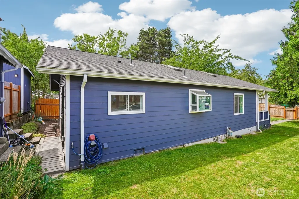 3729 S Cushman Tacoma WA 98418