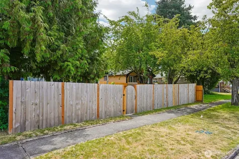 3729 S Cushman Tacoma WA 98418