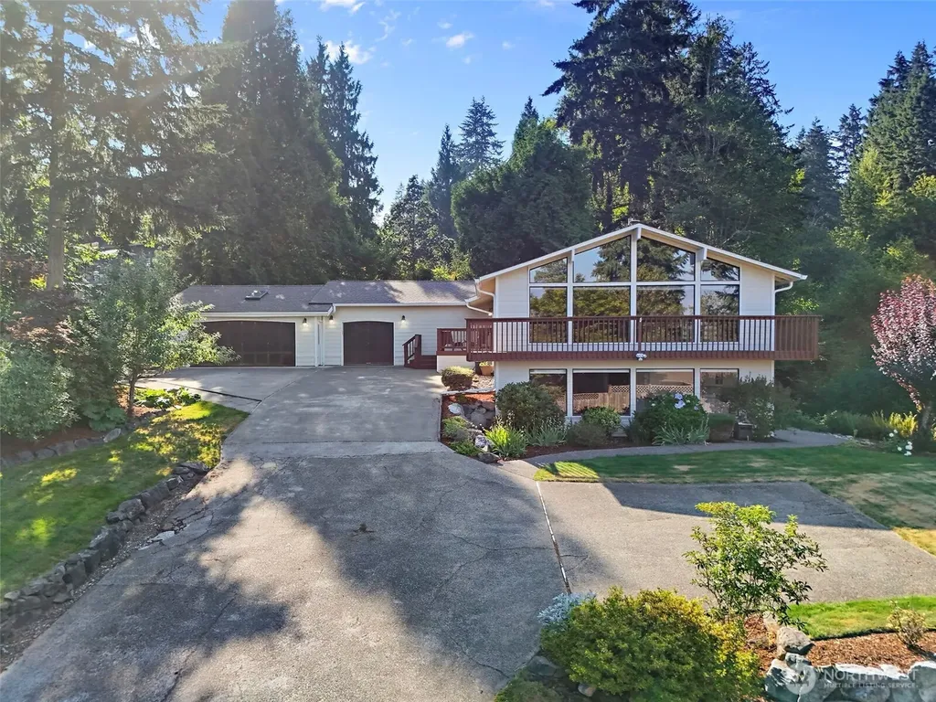 13807 Military Road E Puyallup WA 98374