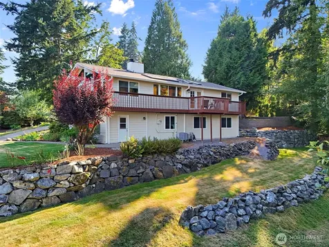 13807 Military Road E Puyallup WA 98374