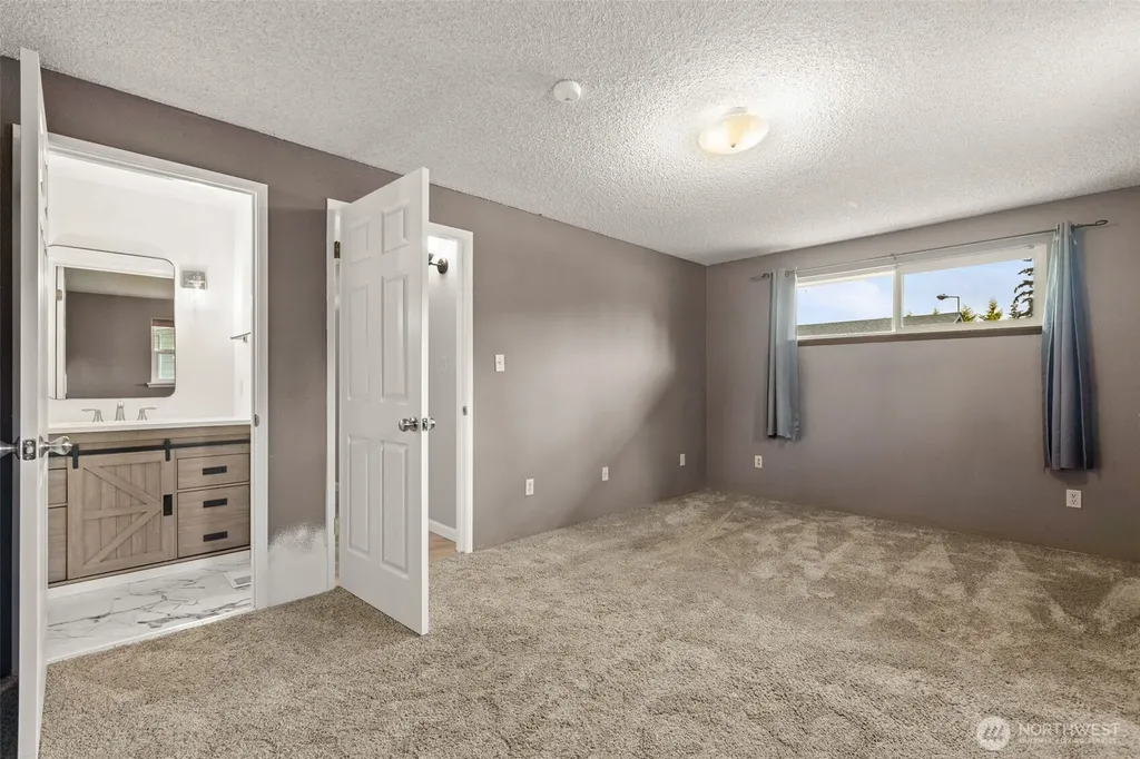 5401 47th Avenue E Tacoma WA 98443