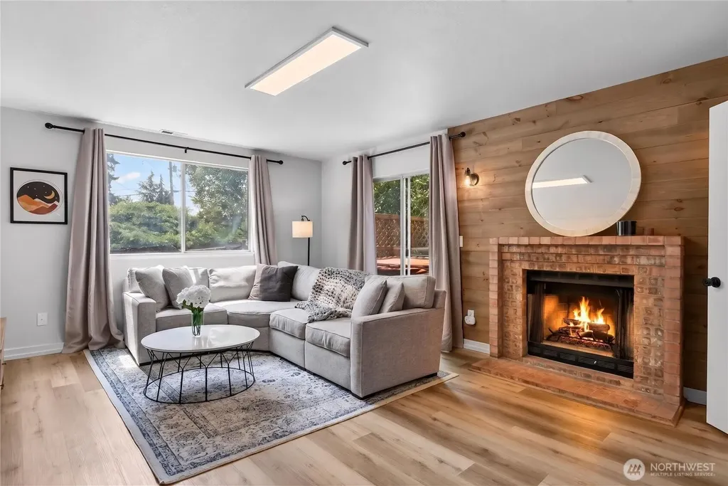 602 198th Street SE Bothell WA 98012