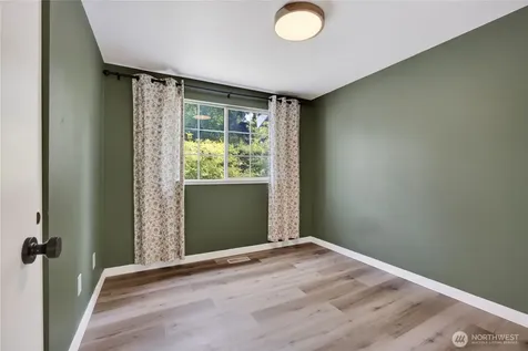 602 198th Street SE Bothell WA 98012
