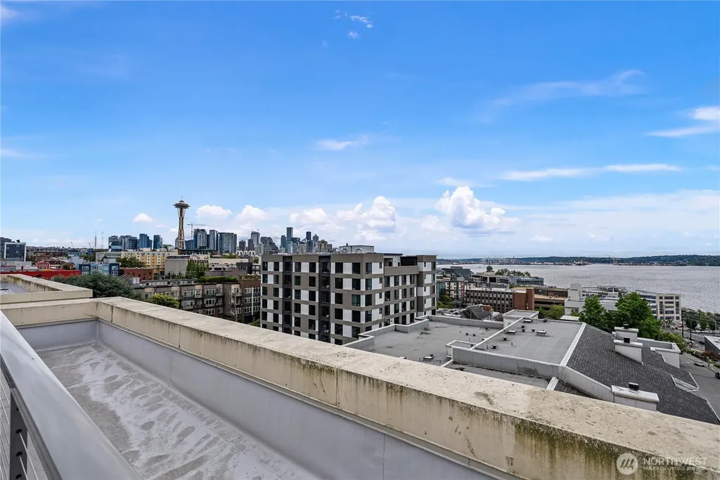 530 4th Avenue W Seattle WA 98119