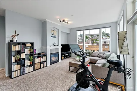 530 4th Avenue W Seattle WA 98119