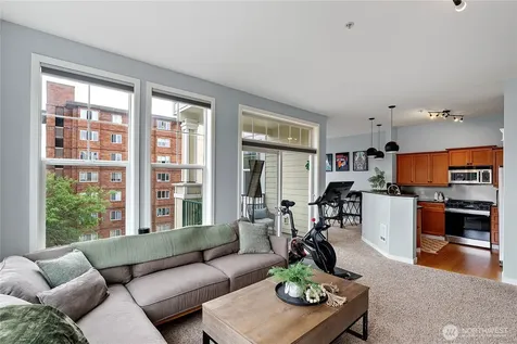 530 4th Avenue W Seattle WA 98119