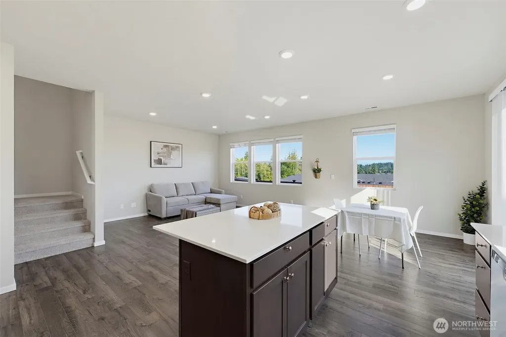 6559 Randolph Drive NE Bremerton WA 98311