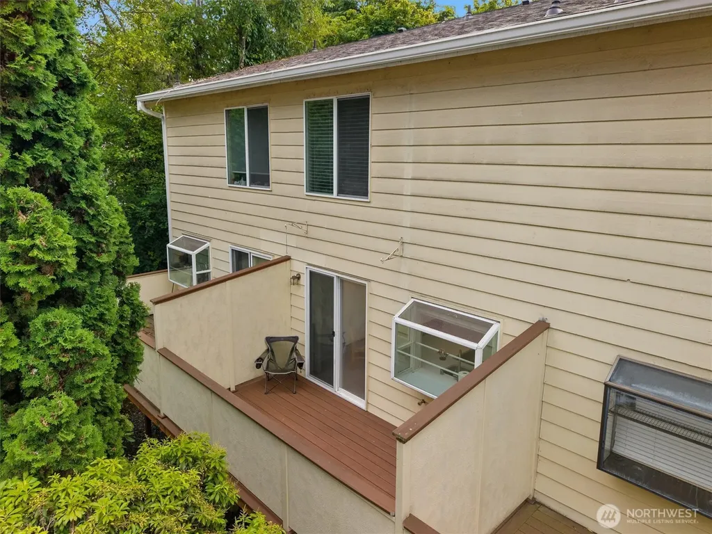 11802 98th Avenue NE Kirkland WA 98034