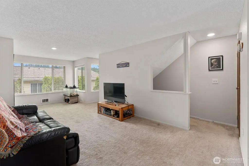 11802 98th Avenue NE Kirkland WA 98034