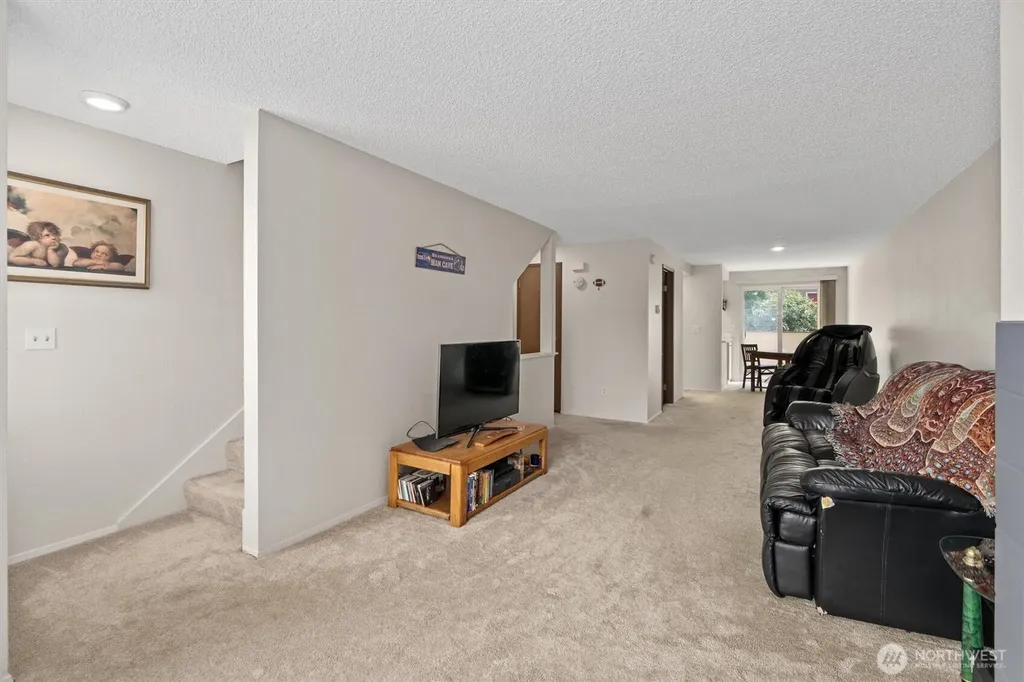 11802 98th Avenue NE Kirkland WA 98034