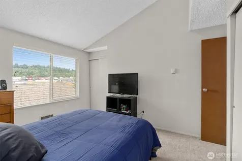 11802 98th Avenue NE Kirkland WA 98034