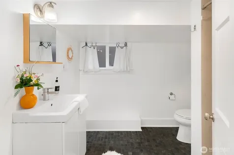 3422 21st Avenue S Seattle WA 98144
